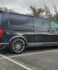 VW Transporter T6 Factory Kombi LWB 150 DSG T32 Magic black 2018