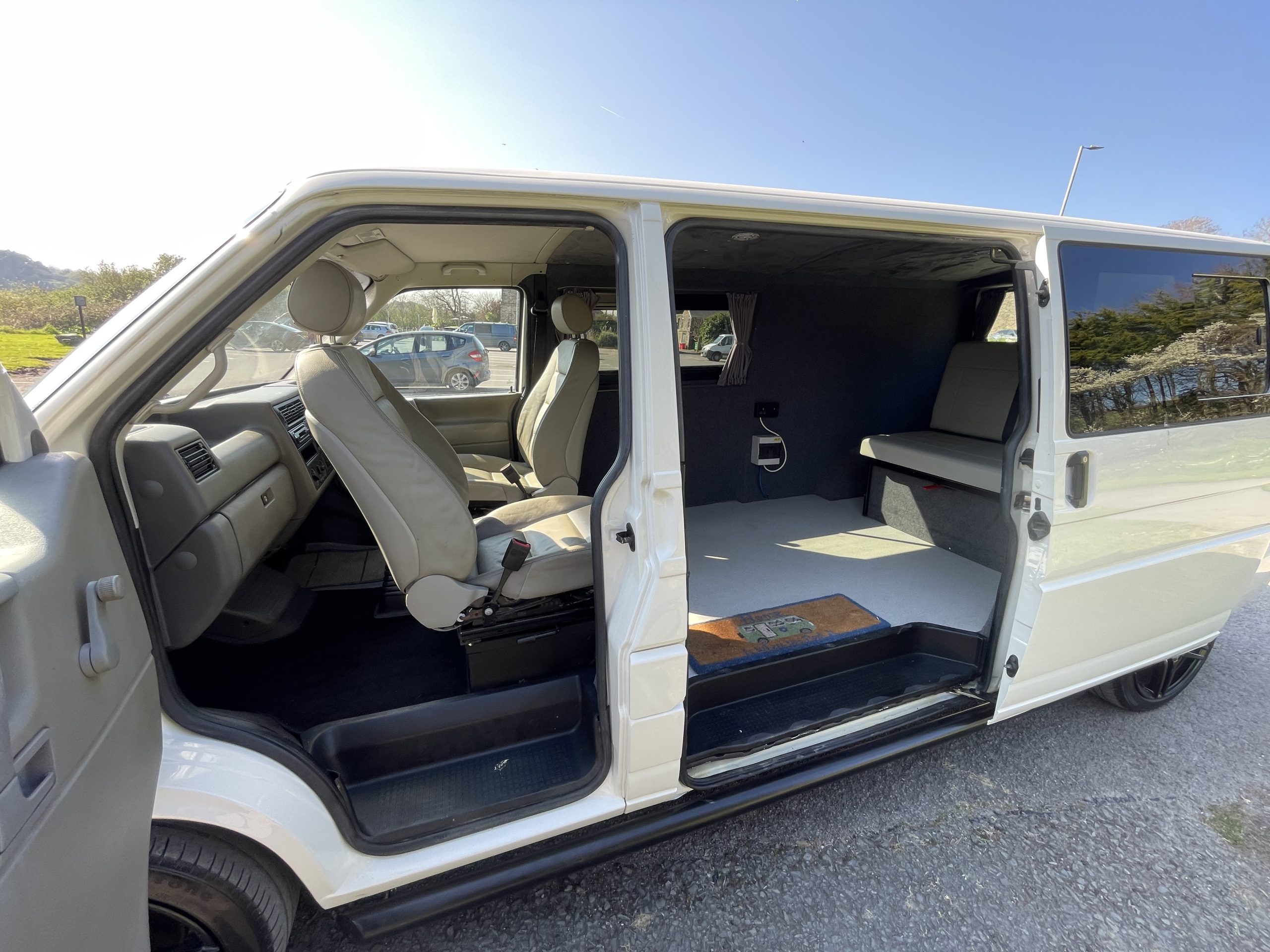 JwWVtnLERpCENR0JqZUjuA